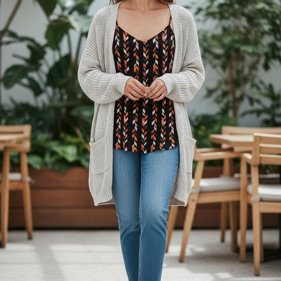 Savanna Jane Small Aztec Print Sleeveless Blouse - Picture 2 of 3